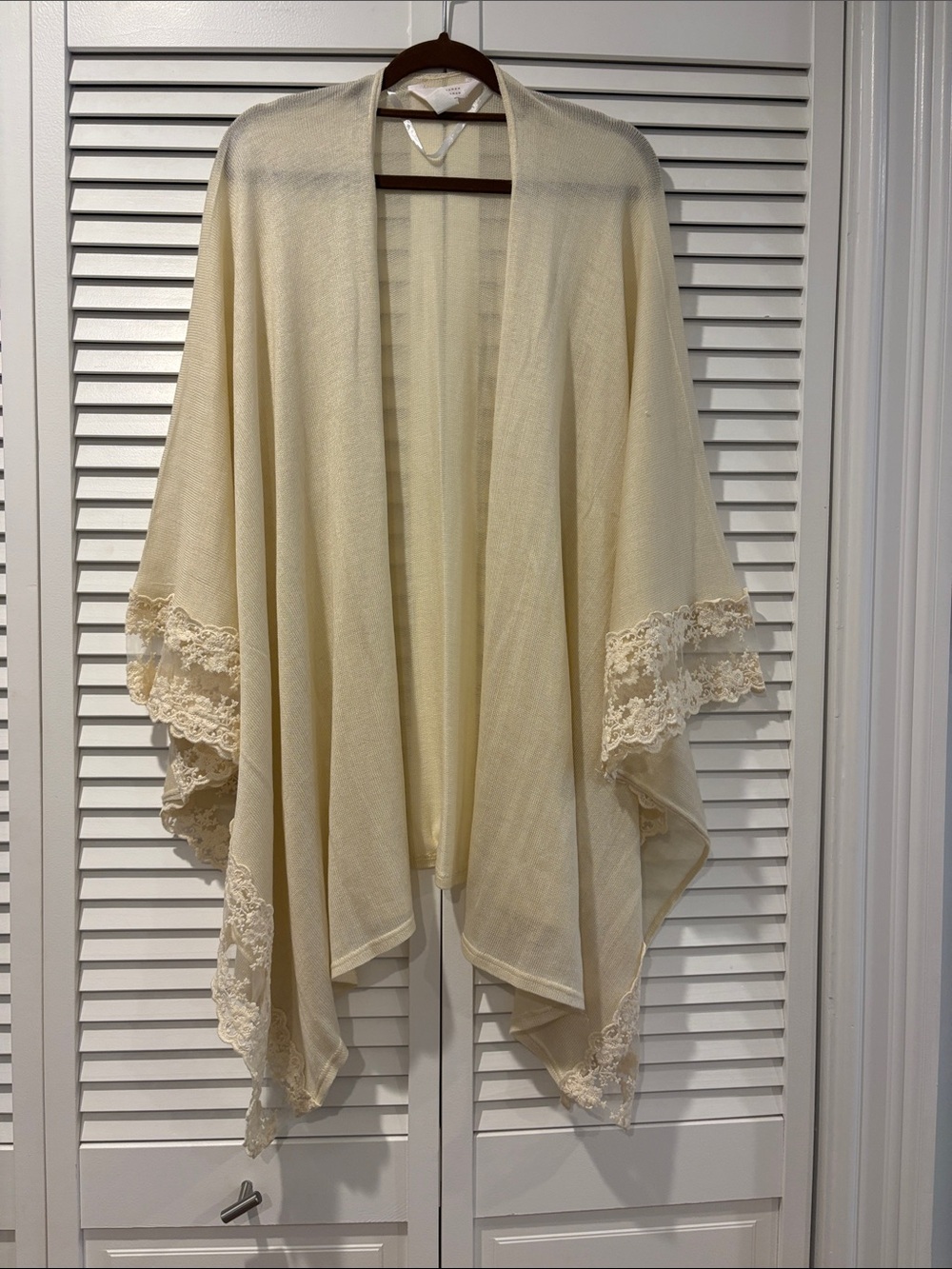 LC Lauren Conrad Cream Lace-Trim Open Drape Front Shawl